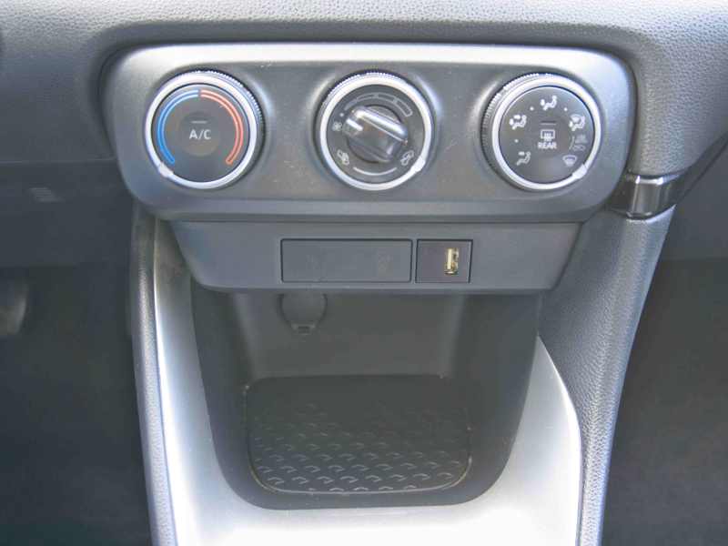 Toyota Yaris 1.5 125cv Gris