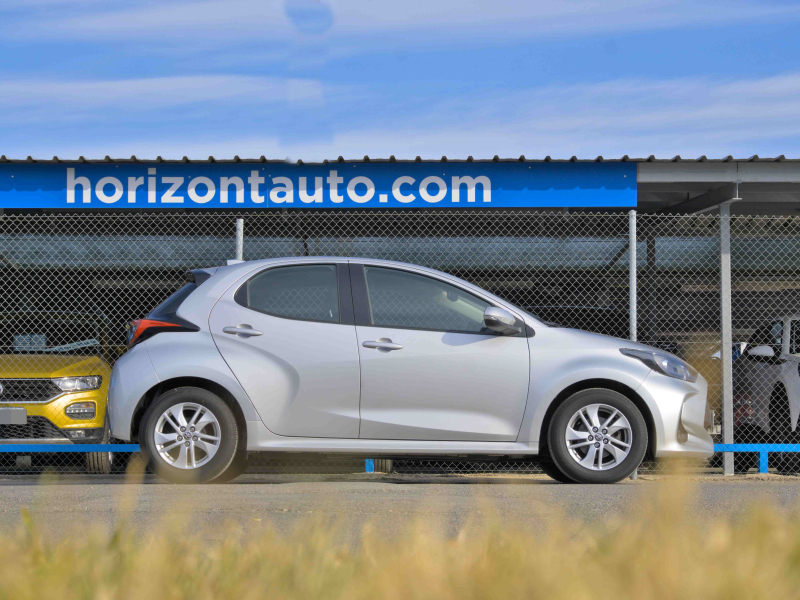 Toyota Yaris 1.5 125cv Gris