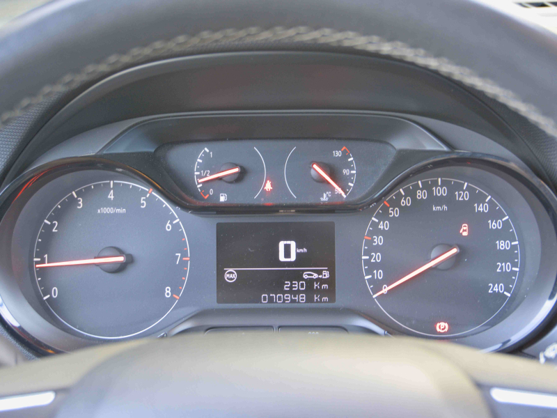Opel Crossland 1.5D 110cv Gris