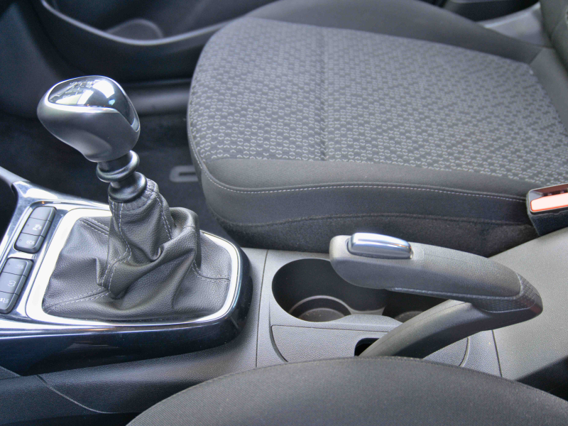 Opel Crossland 1.5D 110cv Gris