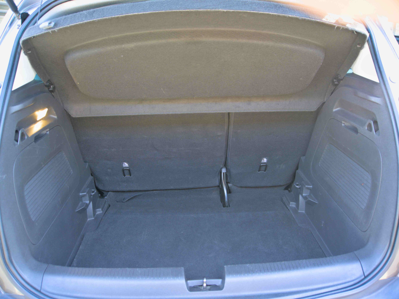 Opel Crossland 1.5D 110cv Gris