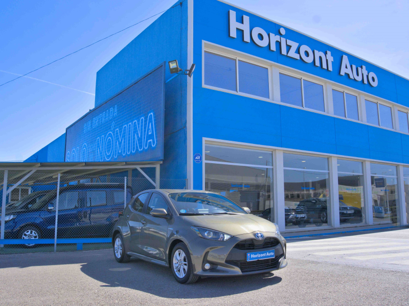 Toyota Yaris Active Tech 1.5 120H eCVT Híbrido Auto  120cv Gris