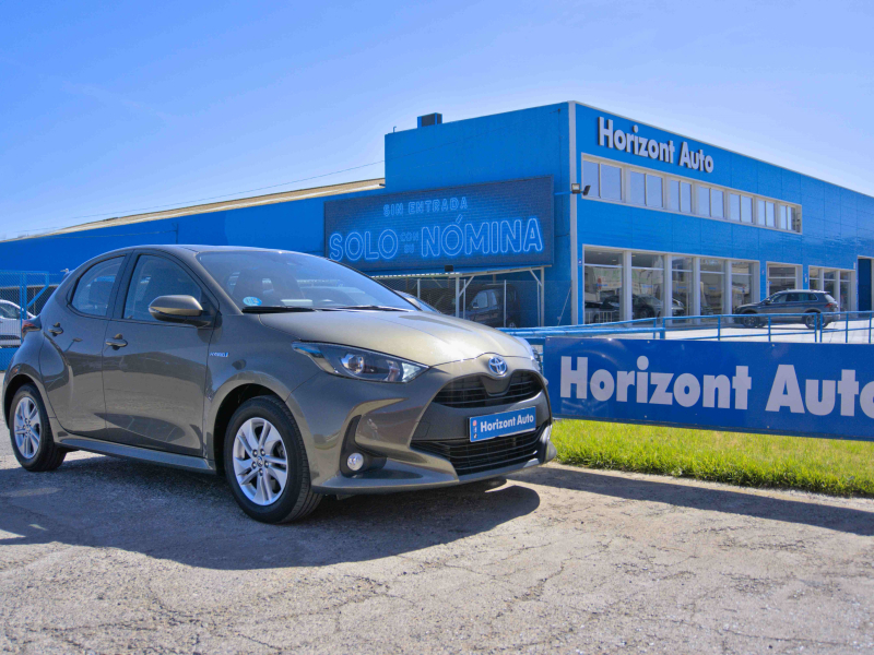 Toyota Yaris Active Tech 1.5 120H eCVT Híbrido Auto  120cv Gris