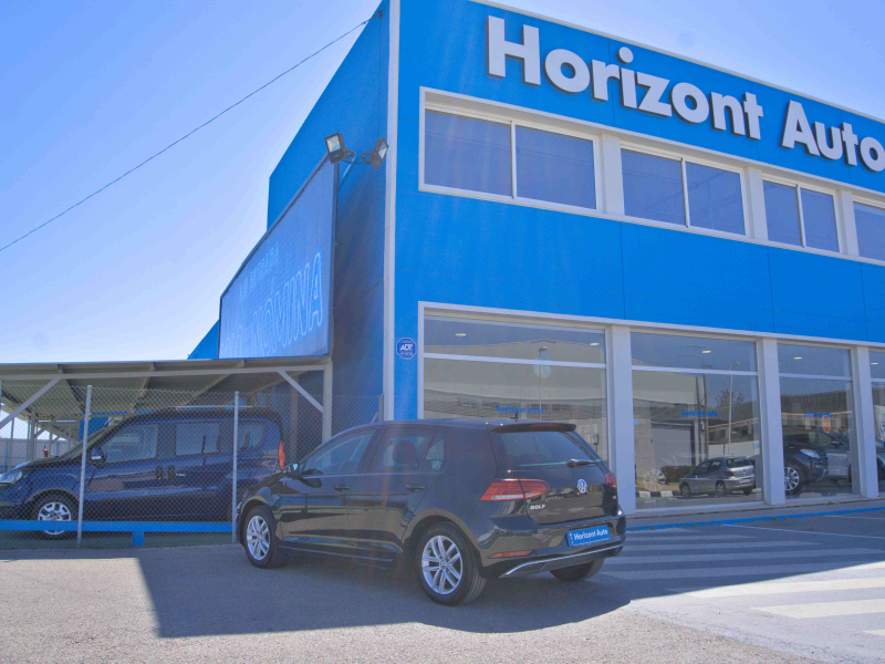 Volkswagen Golf Advance 1.6TDi DSG 115cv Gris