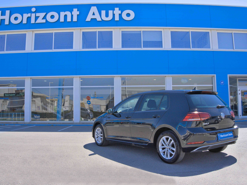 Volkswagen Golf Advance 1.6TDi DSG 115cv Gris