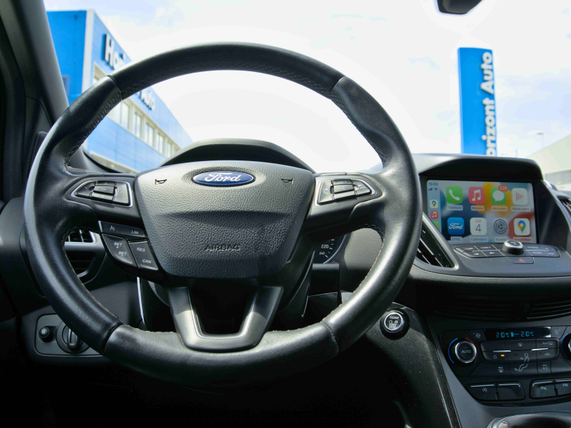Ford Kuga 4X2 2.0TDCi STLine  150cv Negro