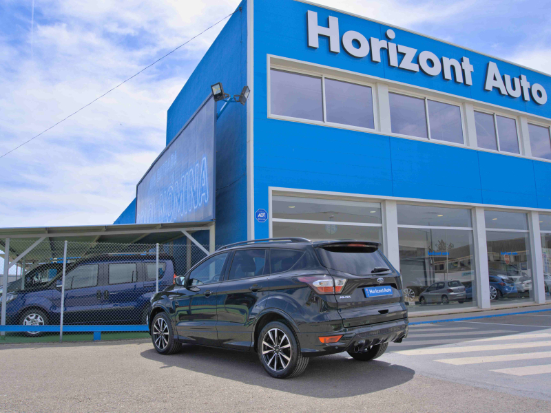 Ford Kuga 4X2 2.0TDCi STLine  150cv Negro