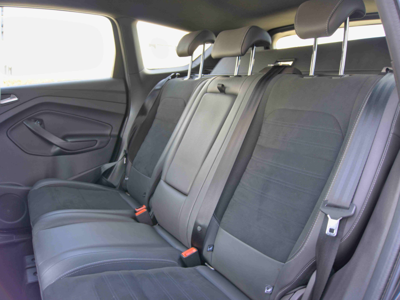 Ford Kuga 4X2 2.0TDCi STLine  150cv Negro