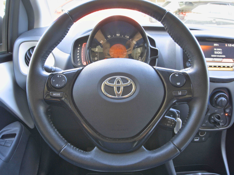 Toyota Aygo 1.0i 72cv Xplay  72cv Blanco