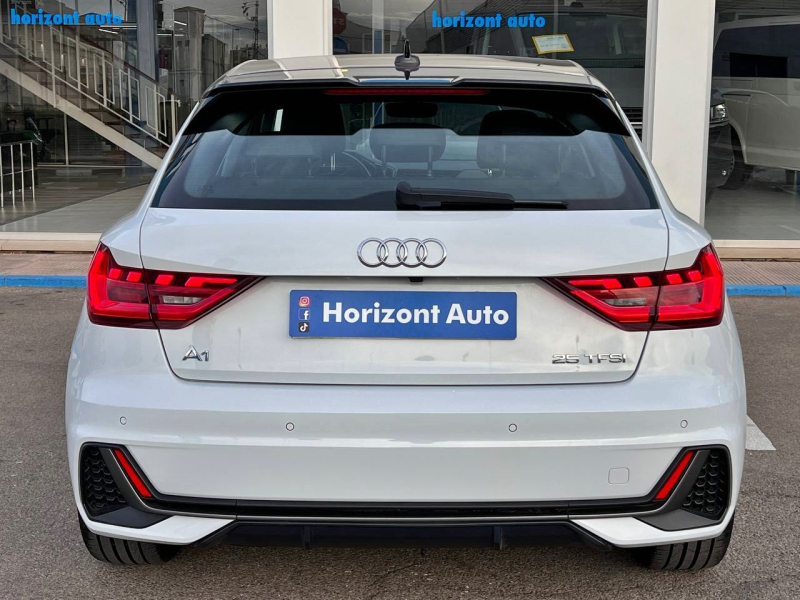 Audi A1 S-Line Sportback 1.0 TFSI Sportback 95cv Blanco