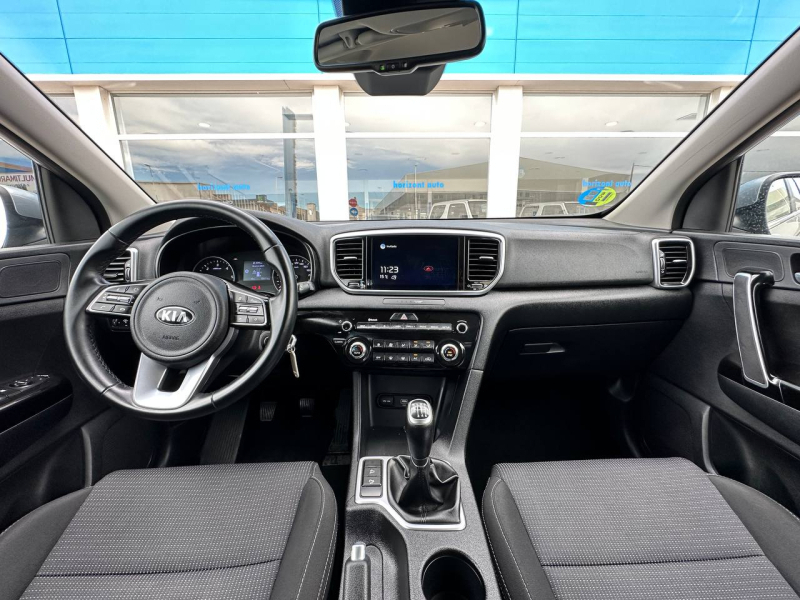 KIA Sportage Drive MHibrido 136cv Plata