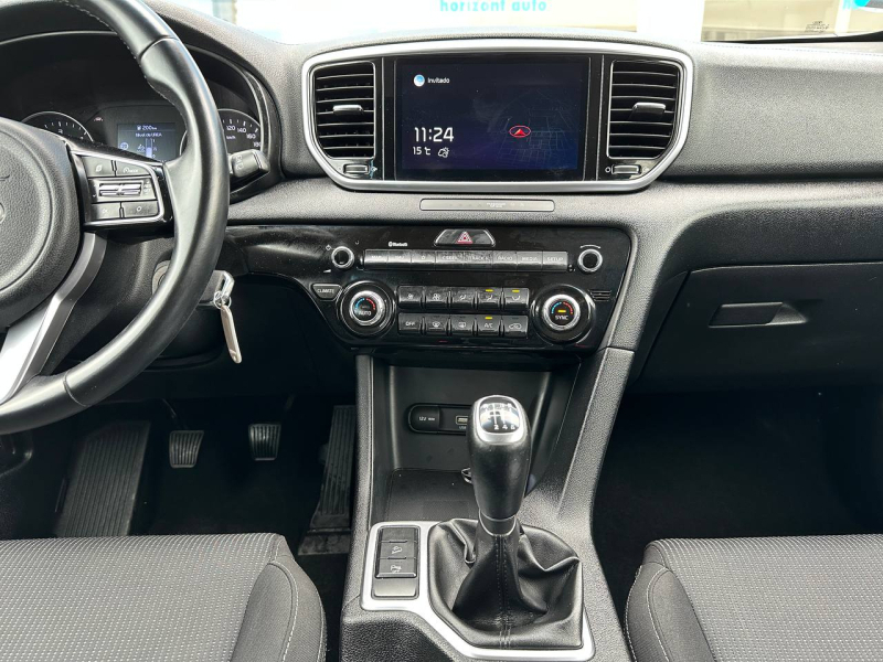 KIA Sportage Drive MHibrido 136cv Plata