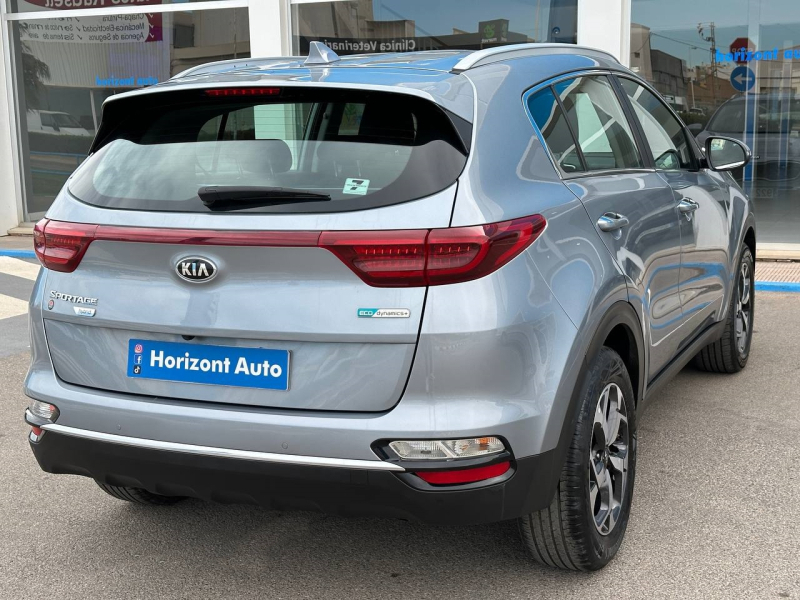 KIA Sportage Drive MHibrido 136cv Plata