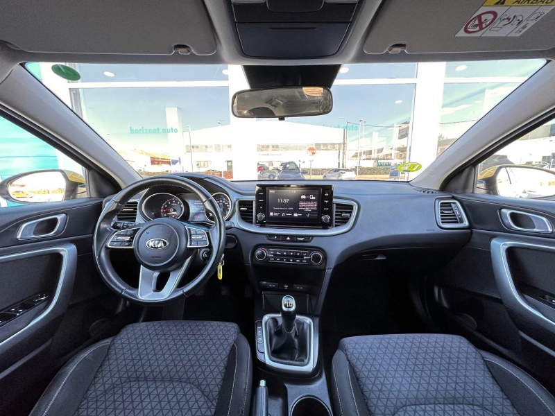 KIA XCeed 1000cc 120cv Amarillo