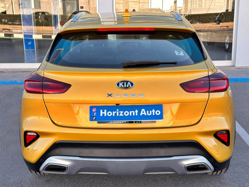 KIA XCeed 1000cc 120cv Amarillo