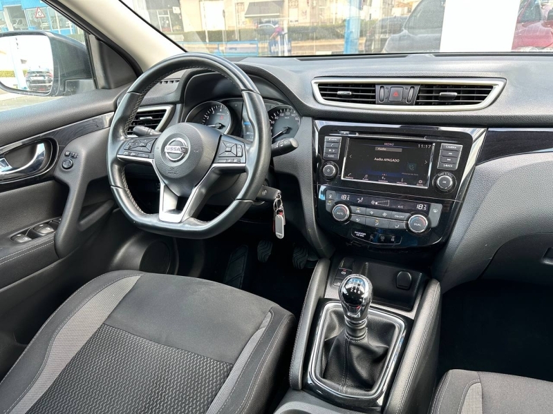 Nissan Qashqai 1.4 140cv Gris