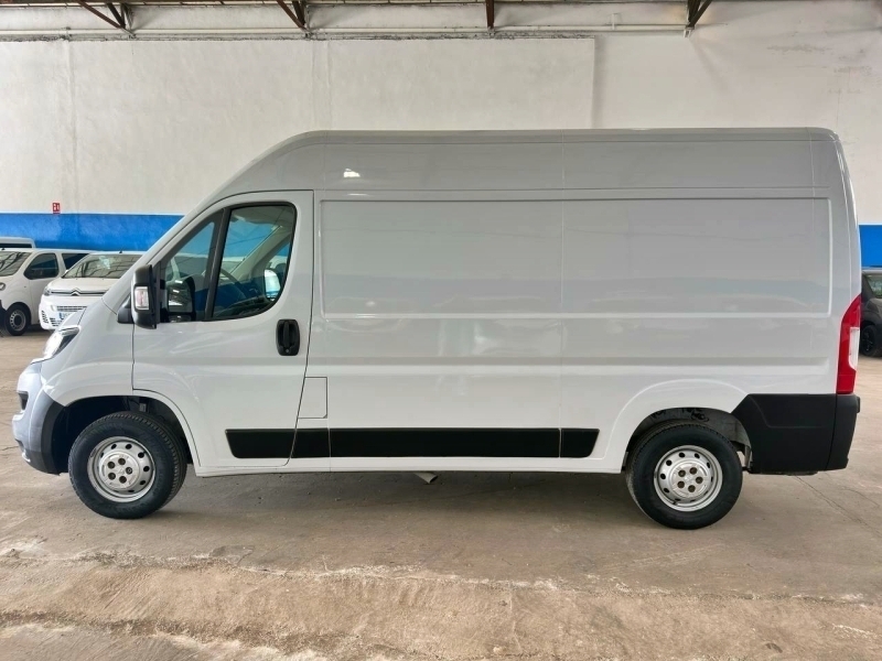 Peugeot Boxer 2.2BHDi 140cv Blanco