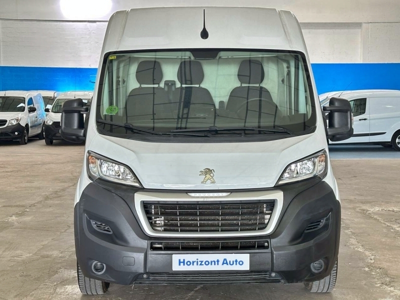 Peugeot Boxer 2.2BHDi 140cv Blanco