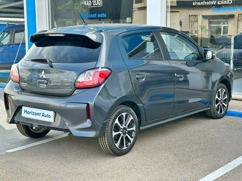 Mitsubishi Space Star 1.2 70cv Negro metalizado