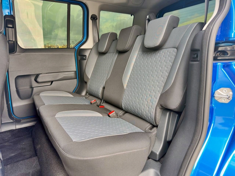 Ford Tourneo Courier Titanium 125cv Azul