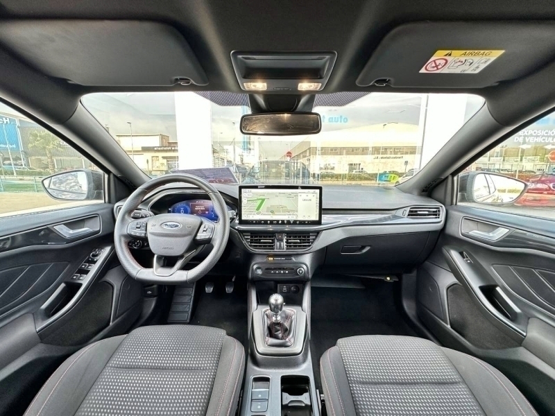 Ford Focus ST Line 125cv Negro metalizado
