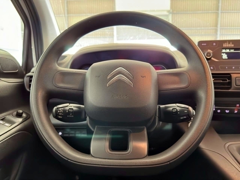 Citroen Berlingo Talla M 100cv Blanco