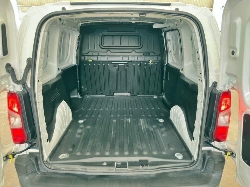 Peugeot Partner Asphalt 1000 KG 130cv Blanco