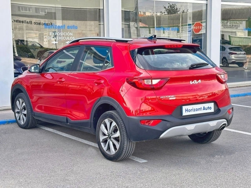 KIA Stonic Drive 100cv Rojo