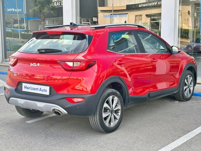 KIA Stonic Drive 100cv Rojo