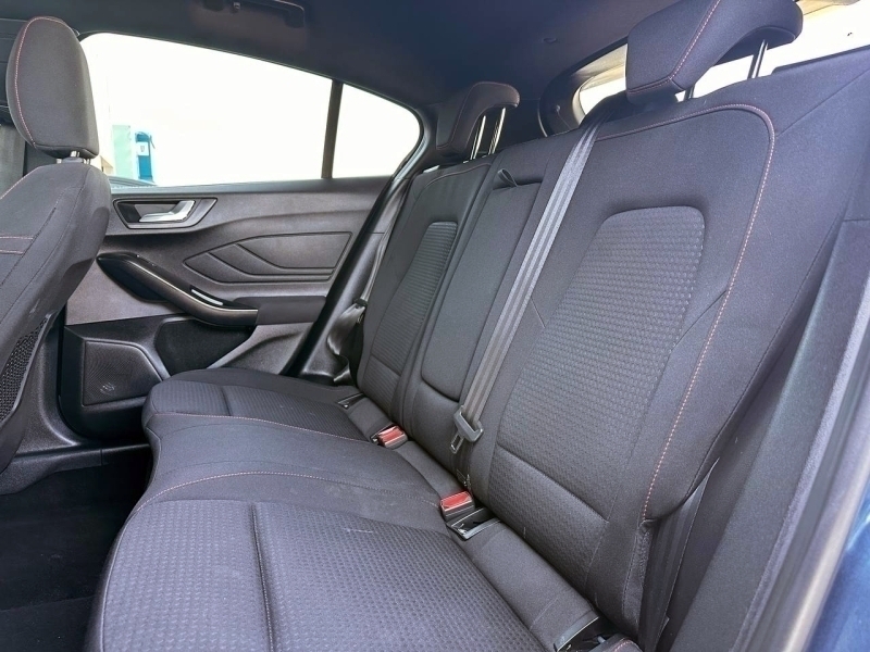 Ford Focus ST Line 125cv Gris oscuro