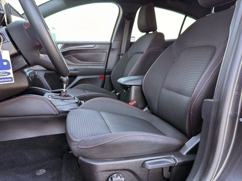 Ford Focus ST Line 125cv Gris