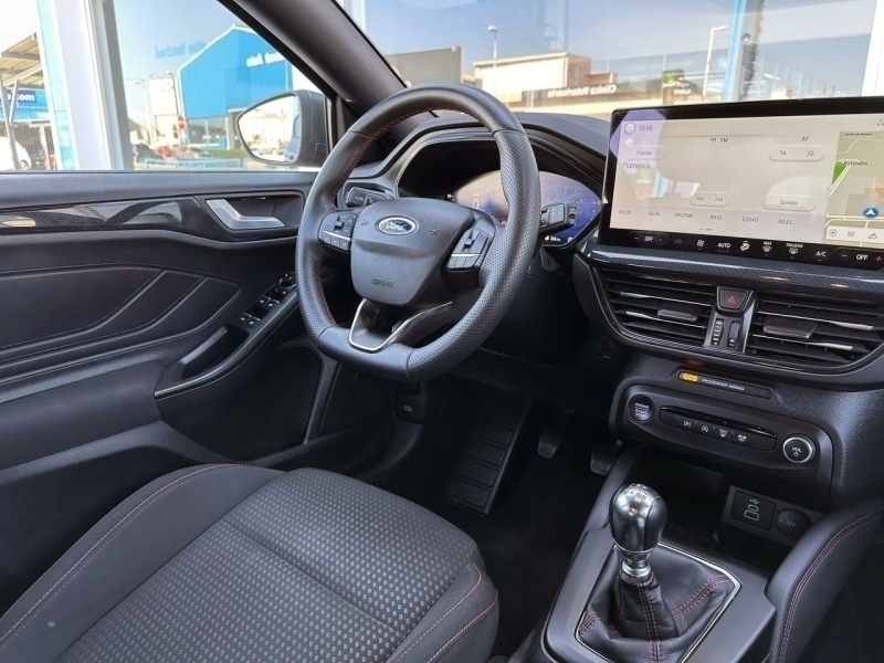 Ford Focus ST Line 125cv Gris