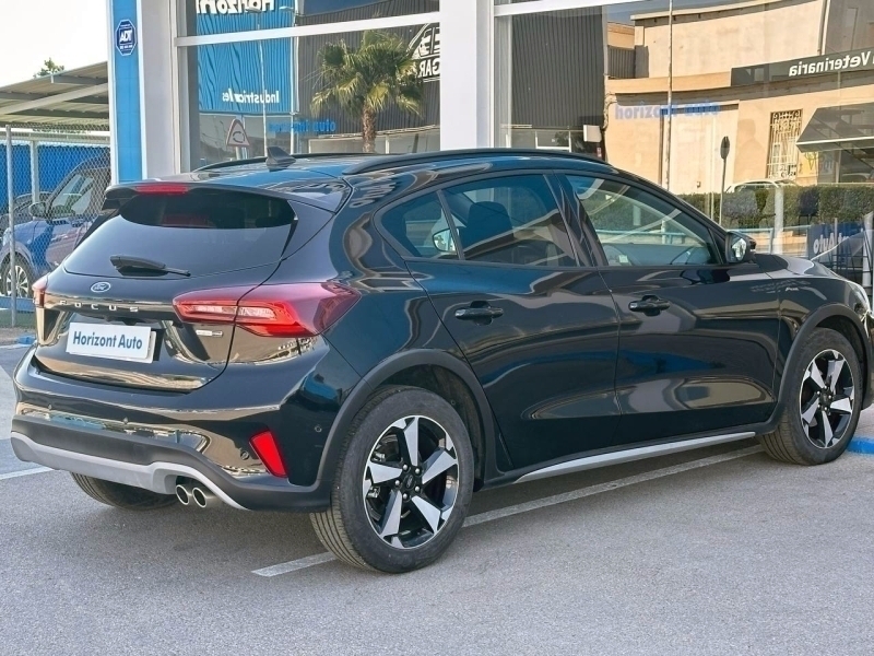Ford Focus Active 155cv Negro