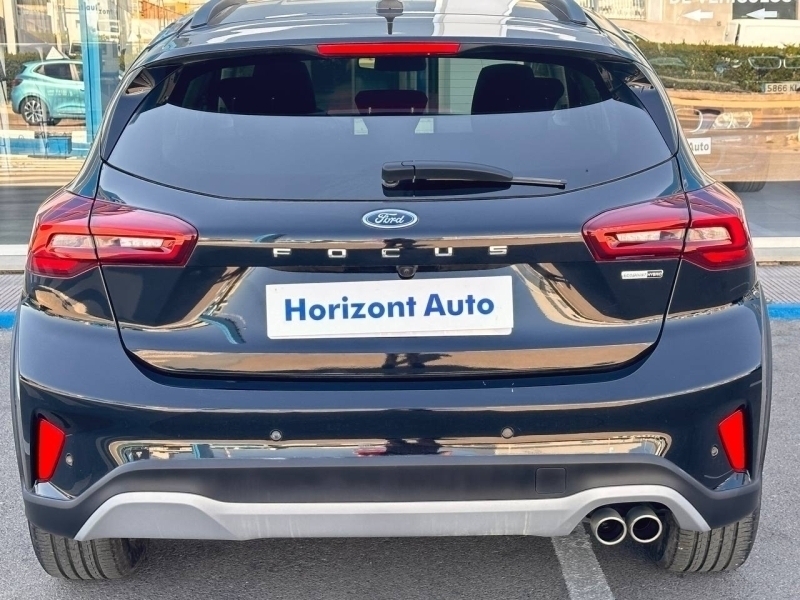 Ford Focus Active 155cv Negro