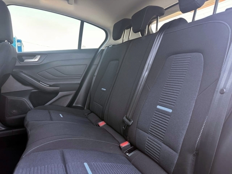 Ford Focus Active 155cv Negro