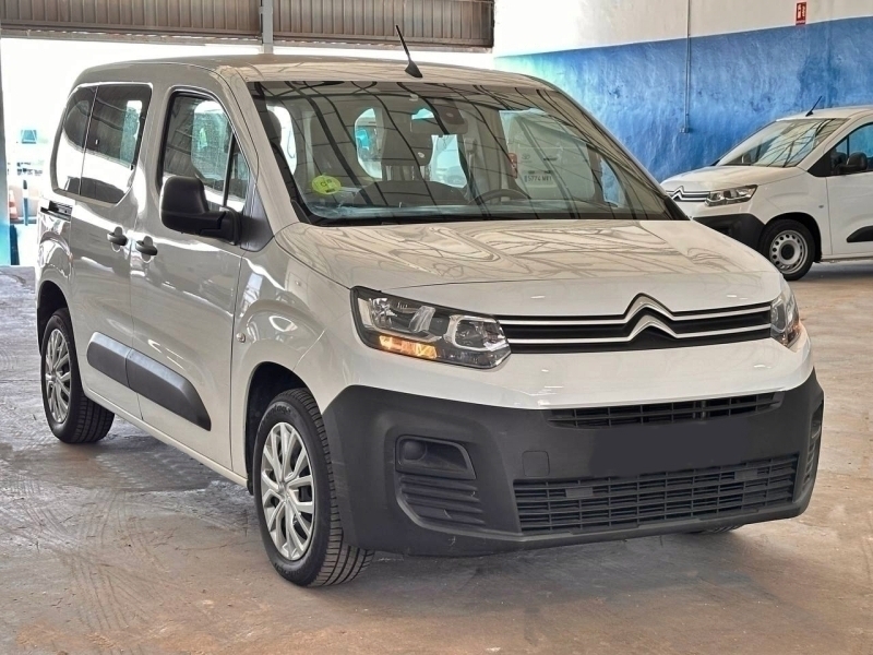 Citroen Berlingo Talla M 100cv Blanco