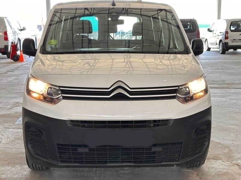 Citroen Berlingo Talla M 100cv Blanco