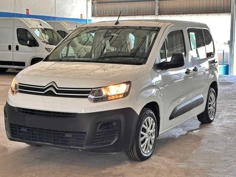 Citroen Berlingo Talla M 100cv Blanco