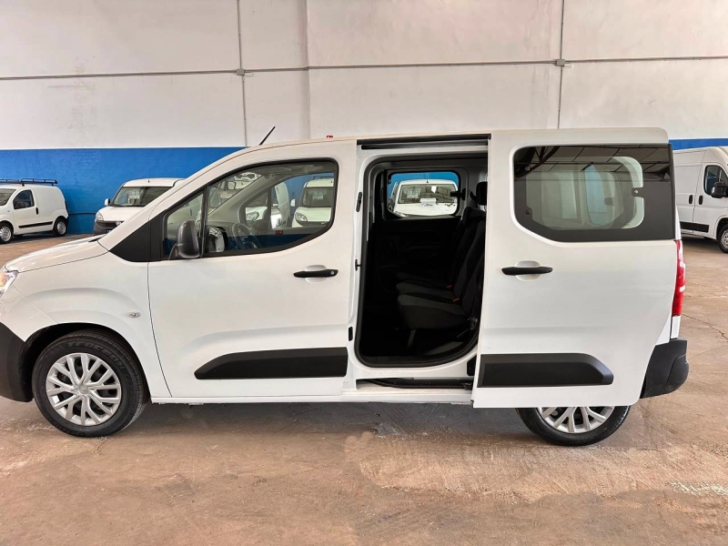 Citroen Berlingo Talla M 100cv Blanco