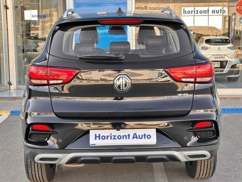 MG ZS Luxury 106cv Negro