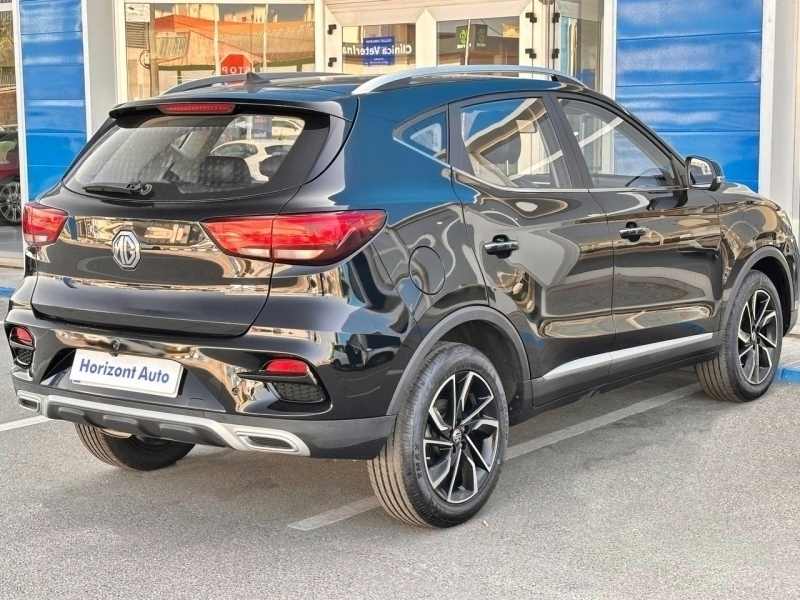 MG ZS Luxury 106cv Negro