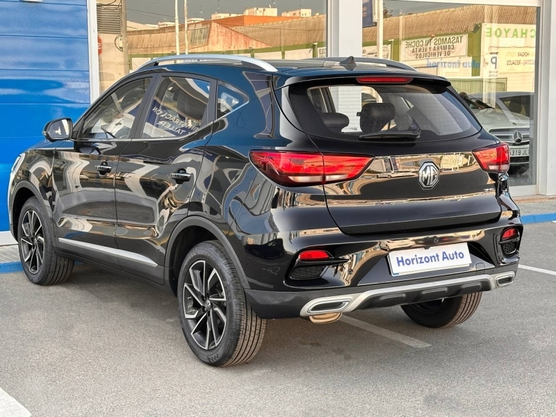 MG ZS Luxury 106cv Negro